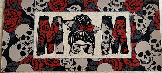 156-Skull Mom Decal